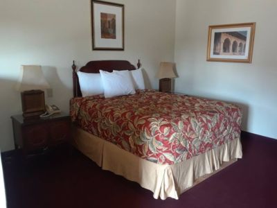 Queen Suite Queen Suite